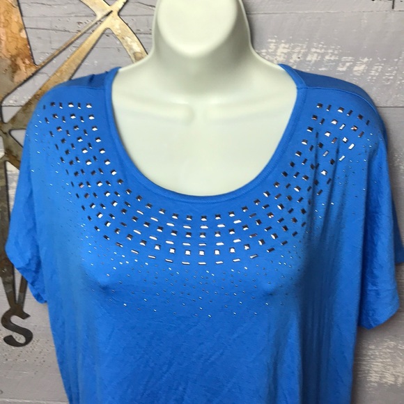 New! Design History top with metal embellishments - Picture 3 of 4